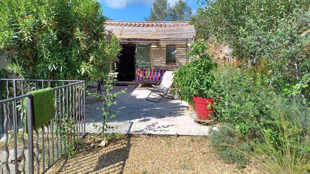 Une Chambre En Provence Correns Exterior photo
